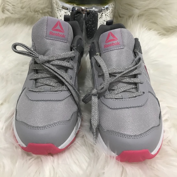 Reebok Shoes - Reebock $25 New Size 6.5
